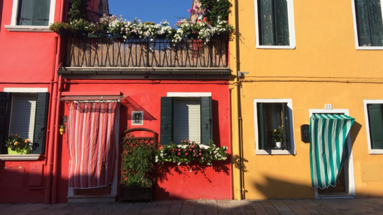 Burano-colorful-houses